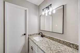13852 Hollowgreen Dr, Houston, TX 77082 - Photo 14