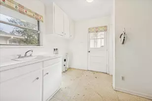5751 Jason St, Houston, TX 77096 - Photo 18