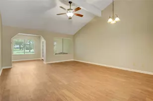 686 W Country Grove Cir, Pearland, TX 77584 - Photo 6