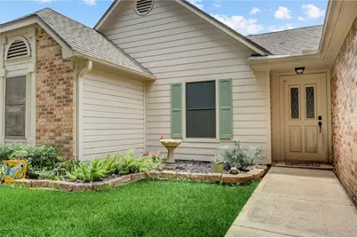 686 W Country Grove Circle, Pearland, TX 77584 - Photo 2