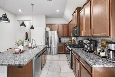 2109 Hickory Valley Court, Pearland, TX 77581 - Photo 4