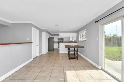 6814 Della Street, Houston, TX 77093 - Photo 10