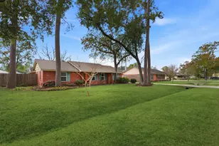 1351 Lehman St, Houston, TX 77018 - Photo 2