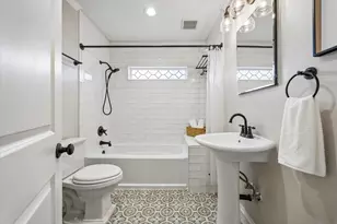 431 W 27th St, Houston, TX 77008 - Photo 20