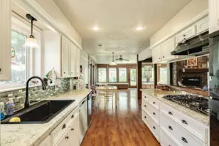 5703 Rockland Dr, Pearland, TX 77584 - Photo 12