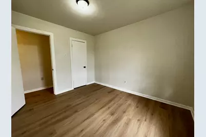 6023 Belarbor Street, Houston, TX 77033 - Photo 14