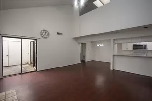 8100 Cambridge St, Houston, TX 77054 - Photo 4