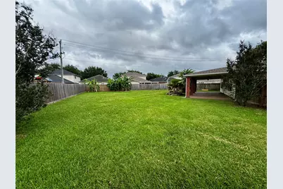 8831 Stratfield Lane, Houston, TX 77075 - Photo 26