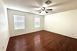 8831 Stratfield Ln, Houston, TX 77075 - Photo 18