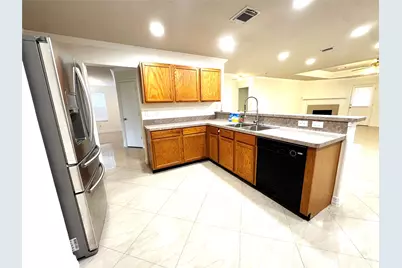 8831 Stratfield Lane, Houston, TX 77075 - Photo 8