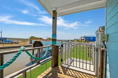 1163 County Road 209, Sargent, TX 77414 - Photo 4