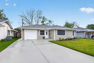 234 Maxie St, Deer Park, TX 77536 - Photo 2
