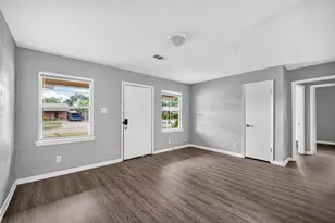 9610 Foredale St, Houston, TX 77075 - Photo 6