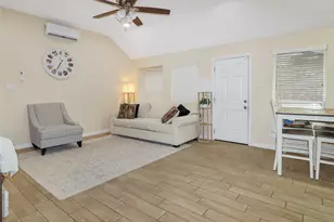 5622 Lycomb Dr, Houston, TX 77053 - Photo 4