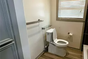 5111 Maple St, Bellaire, TX 77401 - Photo 18