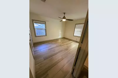 5111 Maple Street, Bellaire, TX 77401 - Photo 20