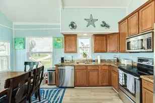 13022 Coronado Dr, Freeport, TX 77541 - Photo 10