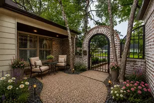 10007 Cedar Creek Dr, Houston, TX 77042 - Photo 24