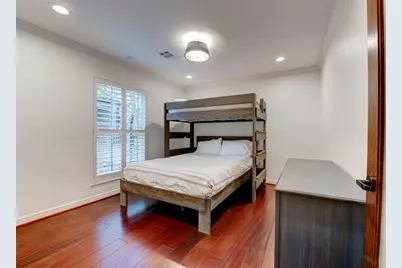 10007 Cedar Creek Drive, Houston, TX 77042 - Photo 22