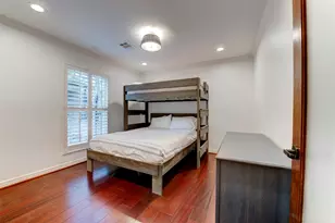 10007 Cedar Creek Dr, Houston, TX 77042 - Photo 22