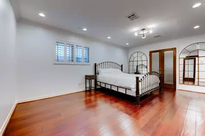 10007 Cedar Creek Drive, Houston, TX 77042 - Photo 18