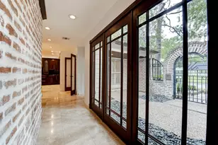 10007 Cedar Creek Dr, Houston, TX 77042 - Photo 16