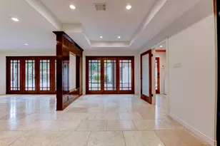 10007 Cedar Creek Dr, Houston, TX 77042 - Photo 10