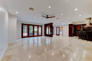 10007 Cedar Creek Dr, Houston, TX 77042 - Photo 10