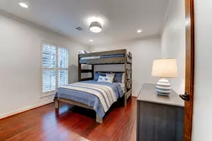10007 Cedar Creek Dr, Houston, TX 77042 - Photo 22