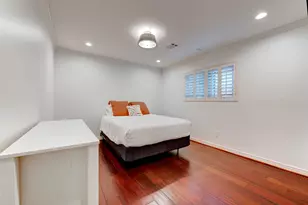 10007 Cedar Creek Dr, Houston, TX 77042 - Photo 20