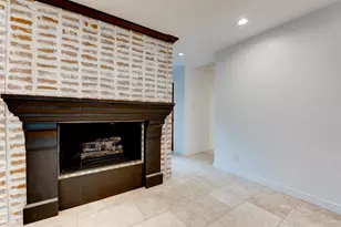 10007 Cedar Creek Dr, Houston, TX 77042 - Photo 12