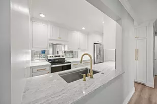 10257 Bridgeland Ln, Houston, TX 77041 - Photo 6