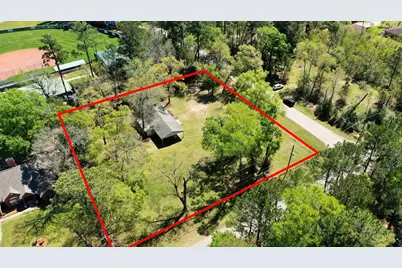 2424 Meadow Road, Conroe, TX 77384 - Photo 8