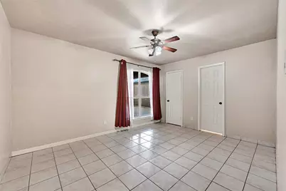 10519 Pleasanton Drive, Houston, TX 77038 - Photo 16