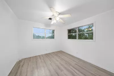 1911 Avenue O, Huntsville, TX 77340 - Photo 18