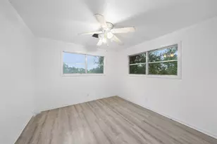 1911 Ave O, Huntsville, TX 77340 - Photo 18