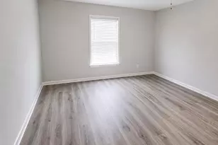 325 Old Course Dr, Friendswood, TX 77546 - Photo 8
