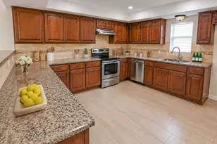 325 Old Course Dr, Friendswood, TX 77546 - Photo 6
