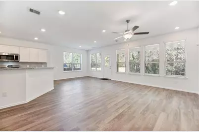 6016 Heritage Creek Lane, Conroe, TX 77304 - Photo 8