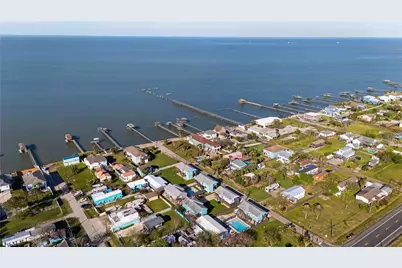 1813 Avenue A, Dickinson, TX 77539 - Photo 32