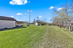 1407 Bess Rd, Dickinson, TX 77539 - Photo 26