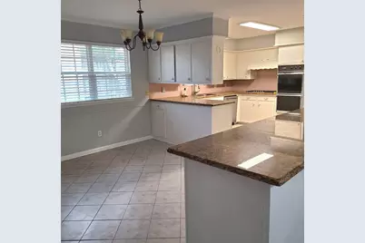 1006 Walnut Bend Lane, Houston, TX 77042 - Photo 6