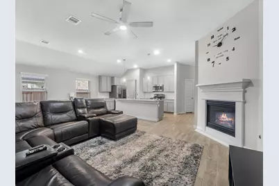 11702 Glossy Oak Lane, Houston, TX 77066 - Photo 6