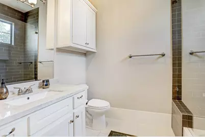 5655 Locke Lane, Houston, TX 77056 - Photo 28