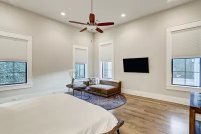 5655 Locke Lane, Houston, TX 77056 - Photo 18