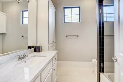 5655 Locke Lane, Houston, TX 77056 - Photo 32