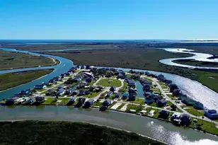 215 Redfish Dr, Freeport, TX 77541 - Photo 44