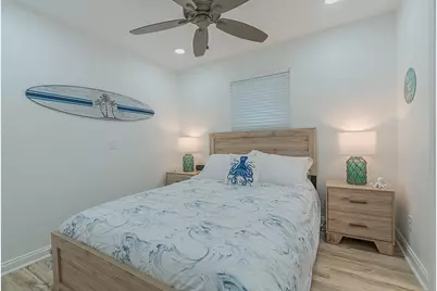 13826 Pirates Beach Boulevard, Galveston, TX 77554 - Photo 36