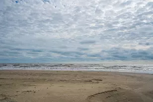 13826 Pirates Beach Blvd, Galveston, TX 77554 - Photo 50