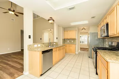 413 Sun River Lane, League City, TX 77539 - Photo 8